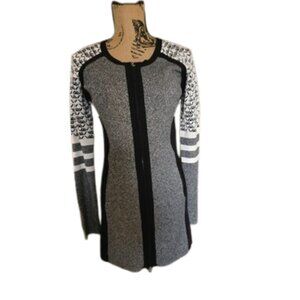 Title Nine Women's Black and Gray Long Sleeve Dress